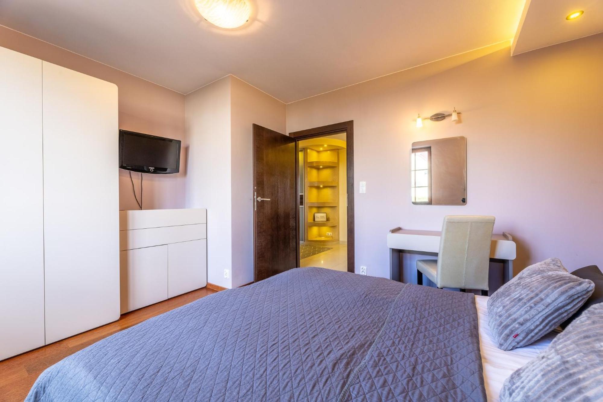Apartamenty Baltyckie - Bulwar Portowy - Widok Na Port, Centrum, Najlepsza Lokalizacja W Ustce Ustka Rum bild